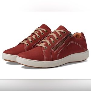 CLARKS “Nalle” Lace Up Sneaker in Rose Nubuck